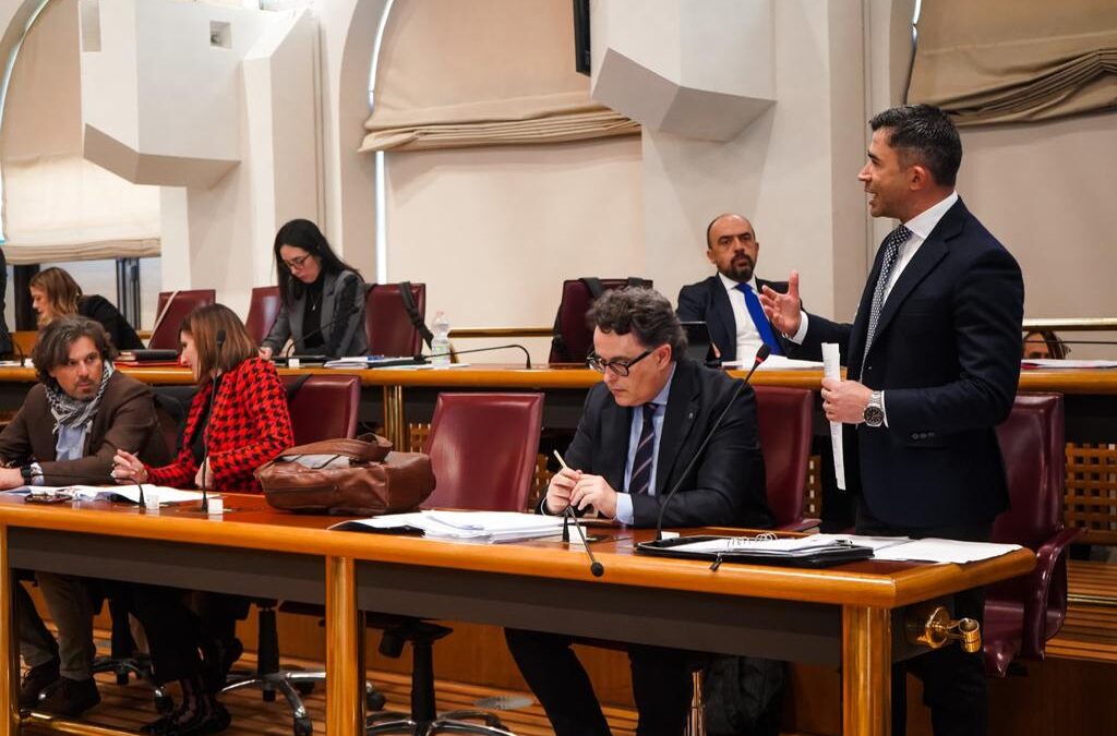 Paolucci su Sevel: “La Regione senza visione strategica. Le risorse ci sono, occorrono un orizzonte e azioni concrete per rafforzare infrastrutture e servizi nella Val di Sangro”